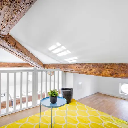 Vue By Interhome דירה טולון